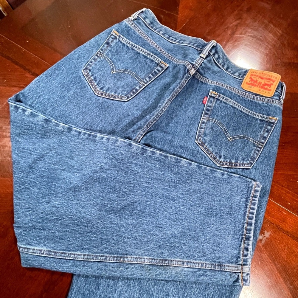 Levis 560 Comfort Fit Jeans Men 36x30 Fits 36x28.5 Medium Wash Tapered Denim Euc